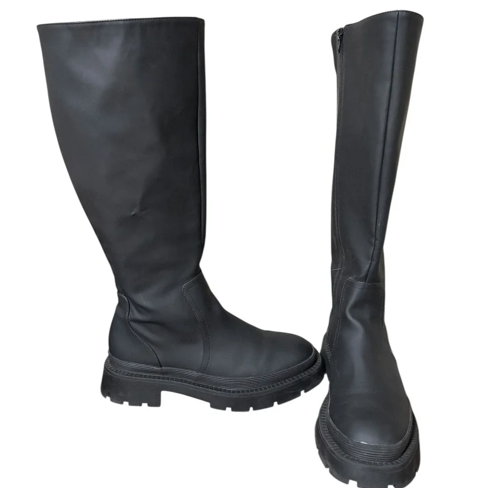 Bar III Twyla Black Faux Leather Lug Sole Knee High Boots Womens Size 8.5